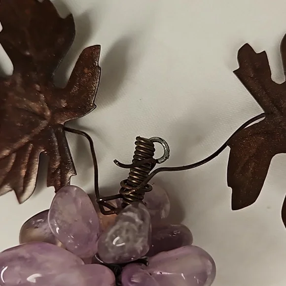 Vintage polished amethyst grape and leaf set of 2 - Picture 12 of 12